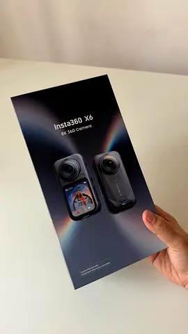 Insta360 X6 - essential bundle brand new