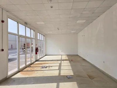 مجمع صناعي متكامل | حوطة + شوروم + مستودع + سكن عمال + 60 KW