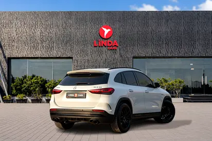 صورة 6 لـ 2021 Mercedes-BENZ GLA