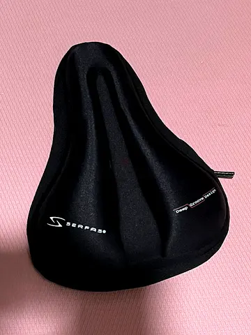 Serfas bicycle seat deep groove design