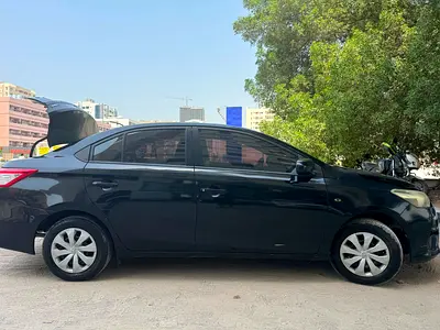 2016 Toyota YARIS — фото 3