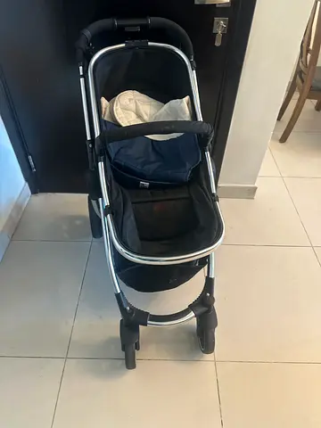Lightweight standard stroller in good used condition