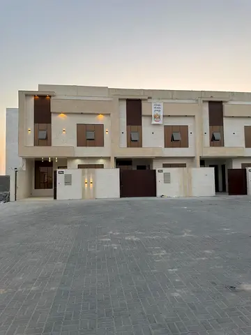 5 bedroom townhouse for sale in prime location at helio2 including Registration fees and electricit