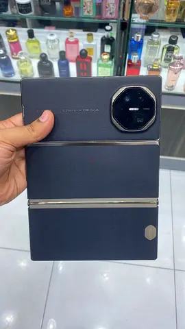 Huawei mate xt ultimate designe 512gb/16 good condition (phone only)