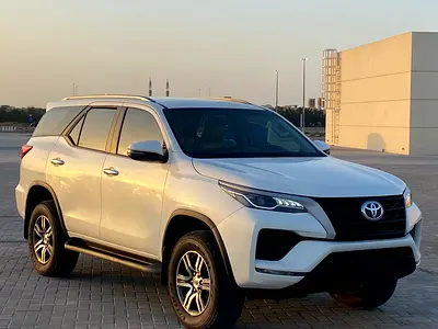 صورة 2 لـ 2021 Toyota FORTUNER