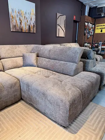 Large L-shaped Grey Fabric Sofa - Comfortable Modern Sectional