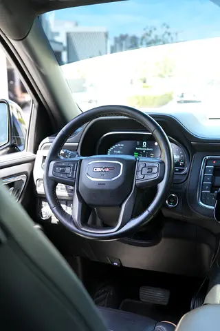 2023 GMC YUKON — миниатюра 17