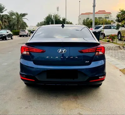 2019 Hyundai ELANTRA 照片 4