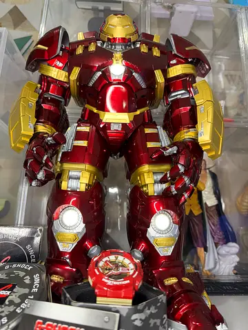 Hulk Buster ironman Brand New with Lights Authentic