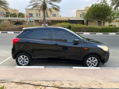 2016 FORD FIGO 照片 6