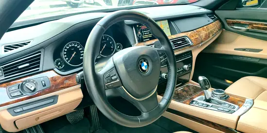 2015 BMW 7-SERIES 缩略图 2
