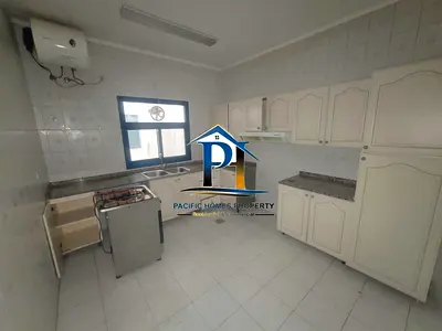 LIMMITED TIME OFFER HUGE SIZE 3 BHK WITH 3 BATHS CLOSE TO METRO JUST IN 90K ONLY FAMILIES.