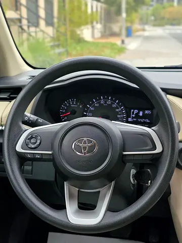 2024 Toyota YARIS — фото 17