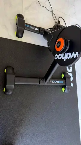 Wahoo kickr core 2 with zwift cog and click 3rd gen(free tacx mat)