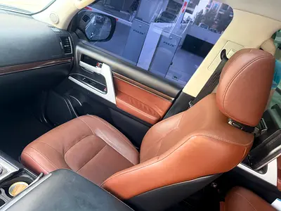 2018 Toyota LAND CRUISER — фото 10