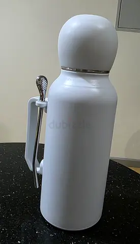 White Insulated Vacuum Flask / Thermos with Spoon - 1L approx