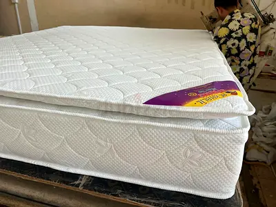 Comfort king Mattress Topper / Thin Mattress Pad - White