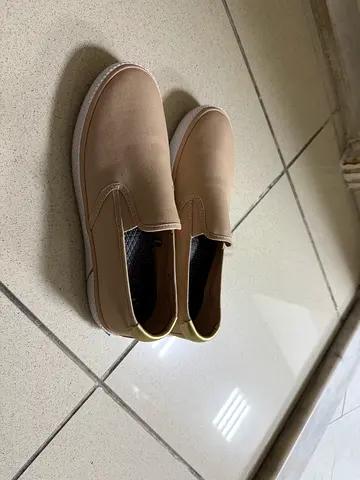 Tommy Hilfiger ladies shoes, size 39 (never worn)