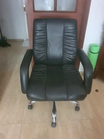Black Leather Office Executive Chair