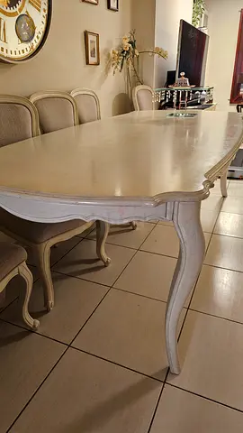 Solid wood vintage-style dining table - light finish