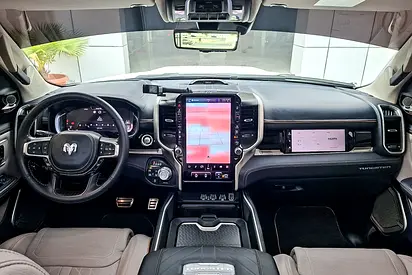 2025 RAM 1500 photo 9