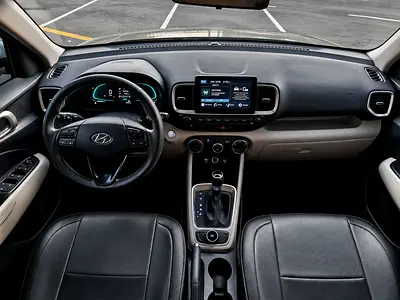 صورة 8 لـ 2024 Hyundai VENUE