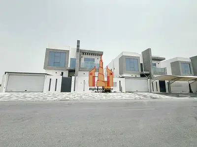 Well Maintained Spacious 4Bhk villa With All Master majlis hall Maids store Laundry room 150K