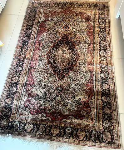 Kashmiri Rugs