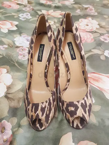 High heels shoes (branded)