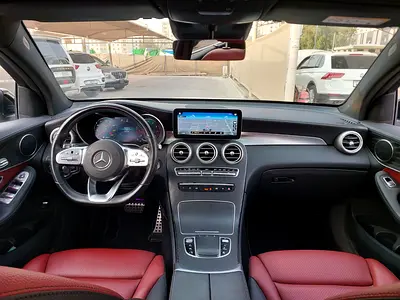 صورة 9 لـ 2023 Mercedes-BENZ GLC