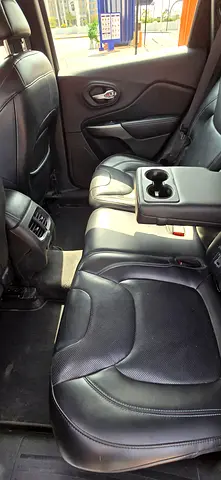 2019 JEEP CHEROKEE 照片 6