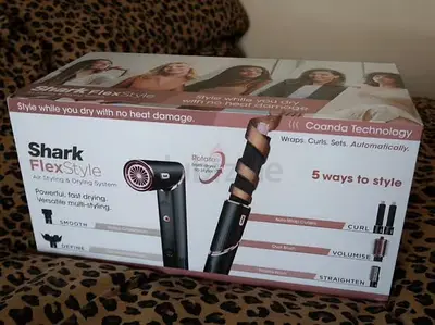 Shark hair styler