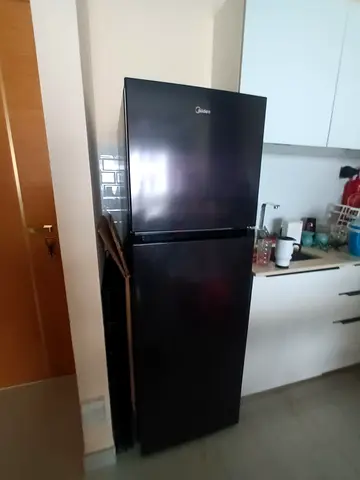 Midea Black Top-Freezer Refrigerator – Good Working Condition