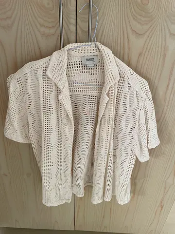 Pull & bear shirt size m