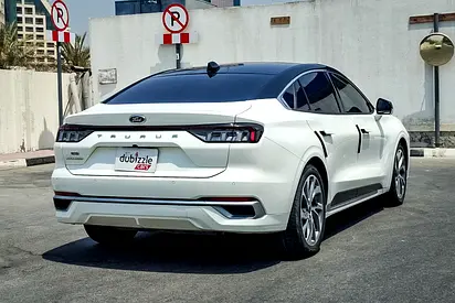 2025 FORD TAURUS 照片 6