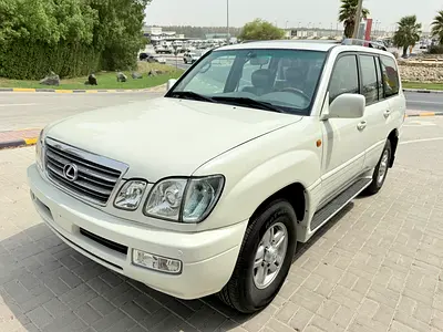2004 Lexus LX-SERIES photo 3