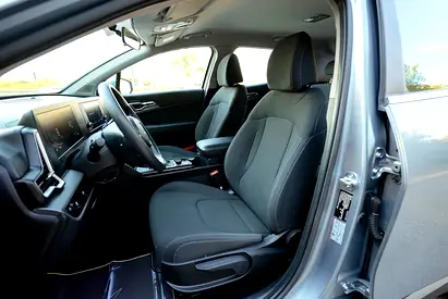 2025 KIA SPORTAGE — фото 10