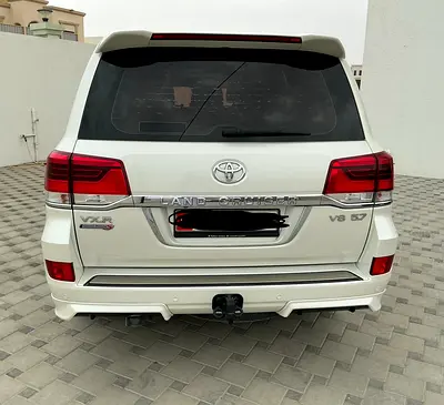 صورة 7 لـ 2019 Toyota LAND CRUISER