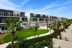 Single Row | Vacant | Rare Park View