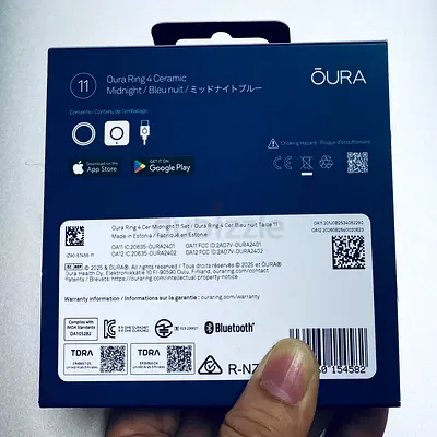 OURA Ring 4 Ceramic Midnight, Size 11