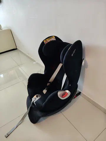 Used Cybex convertible car seat - good condition