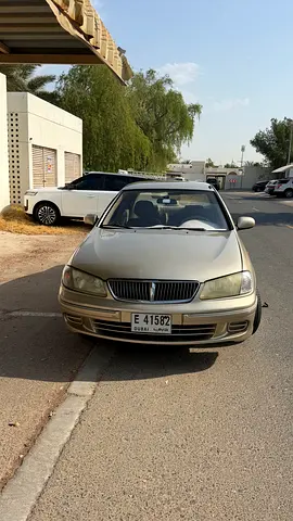 2003 Nissan SUNNY photo 2