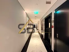 Luxurious 1/Bedroom Hall (Ready To Move) 5Min To Metro
