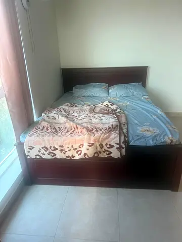 Queen Size Bed with Hydraulic Storage – 150 × 200 cm. With Mattress