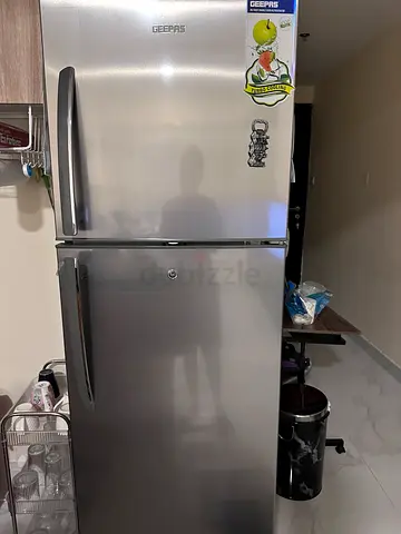 Geepas Double door fridge