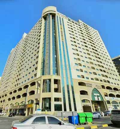 Private Room with Attached Bathroom in Qasmia