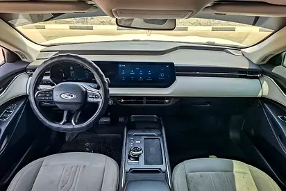 2025 FORD TAURUS 照片 9