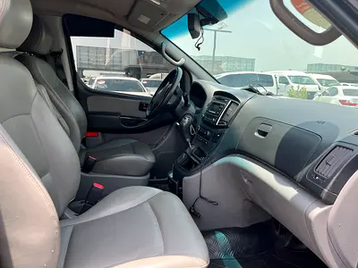صورة 8 لـ 2017 Hyundai H1
