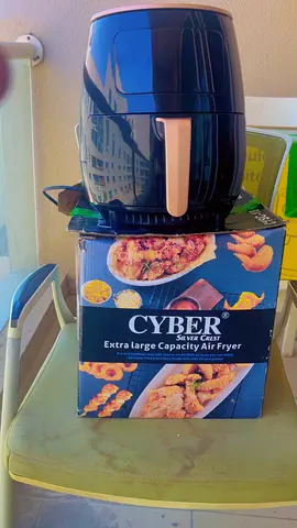 CYBER Extra Large Capacity Air Fryer - Excellent Condition