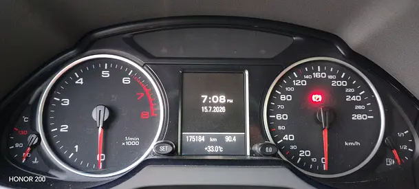 صورة 14 لـ 2011 AUDI Q5